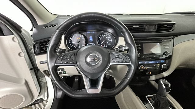 Used 2018 Nissan Rogue Sport SV w/ SV All-Weather Package FWD image 14