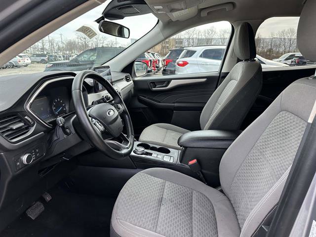 Used 2022 Ford Escape SE w/ Cold Weather Package FWD image 12