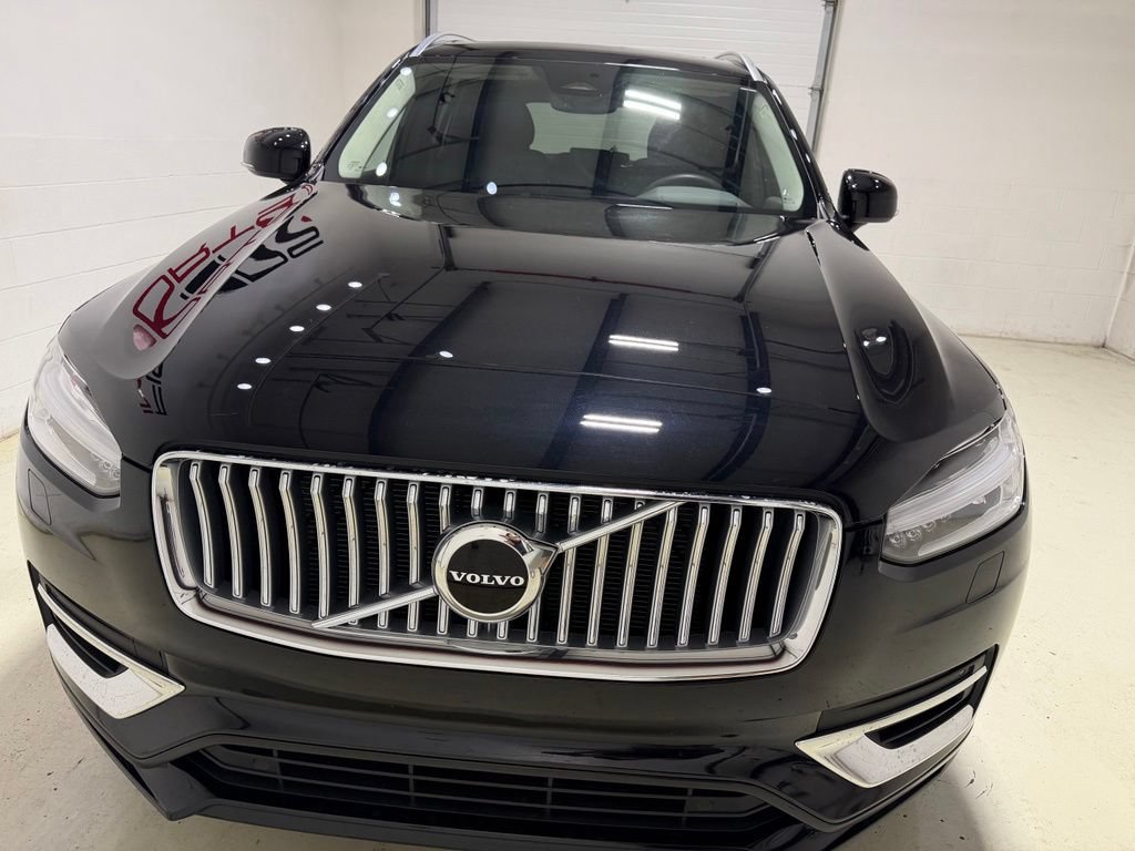 Used 2024 Volvo XC90 B5 Core w/ Protection Package Premier AWD/4WD image 4