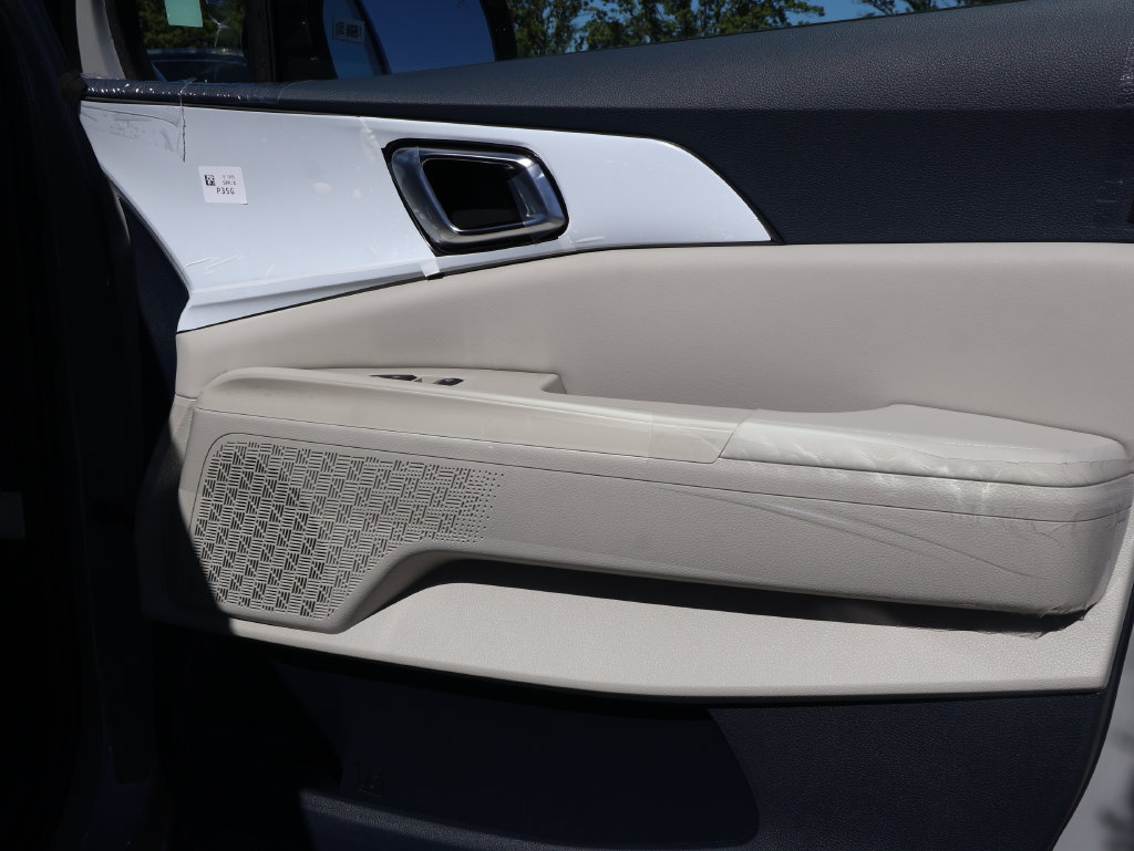New 2027 Kia Carnival SX FWD image 7