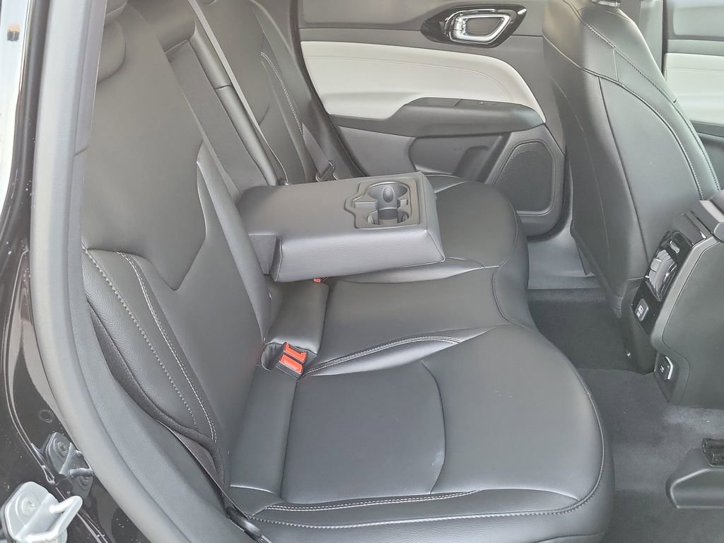 New 2026 Jeep Compass Limited image 18