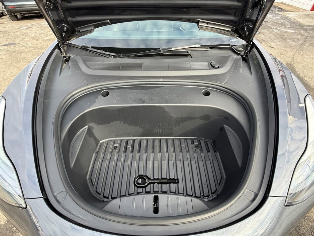 Used 2023 Tesla Model 3 Standard Range image 24