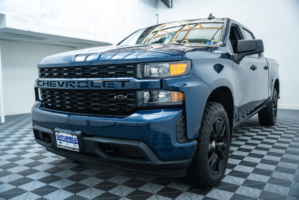 Used 2021 Chevrolet Silverado 1500 Custom AWD/4WD image 3