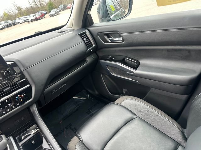 Used 2023 Nissan Pathfinder SL w/ SL Premium Package AWD/4WD image 24