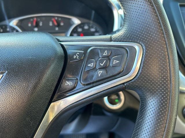 Used 2022 Chevrolet Equinox LS w/ LS Convenience Package image 18