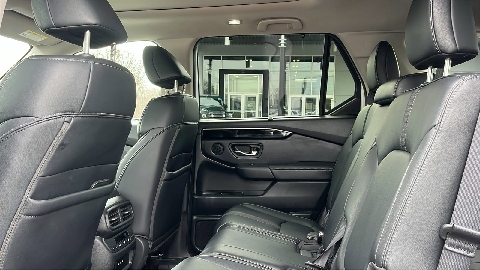 Used 2024 Honda Pilot Touring image 20