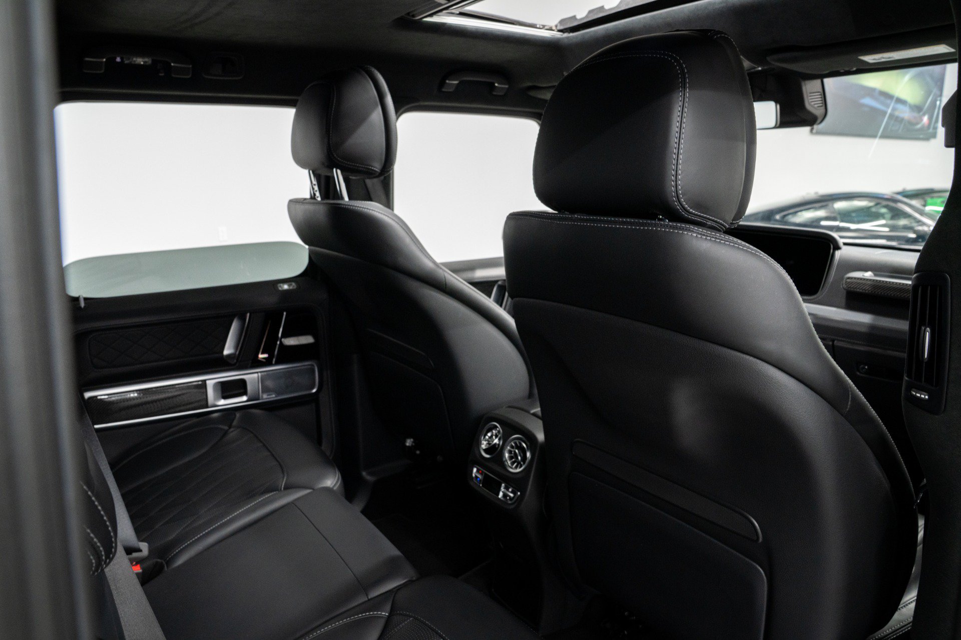 Used 2022 Mercedes-Benz G 550 image 30