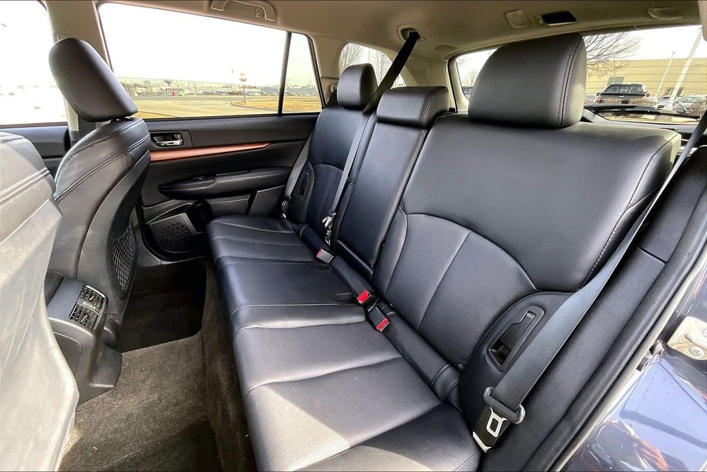 Used 2013 Subaru Outback 2.5i Limited w/ Moonroof Pkg image 32