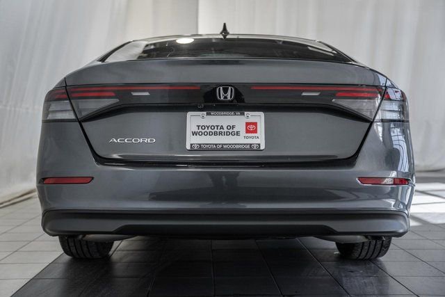 Used 2025 Honda Accord SE image 5