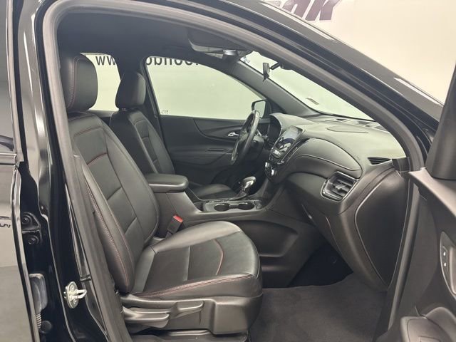 Used 2022 Chevrolet Equinox RS w/ RS Leather Package image 31