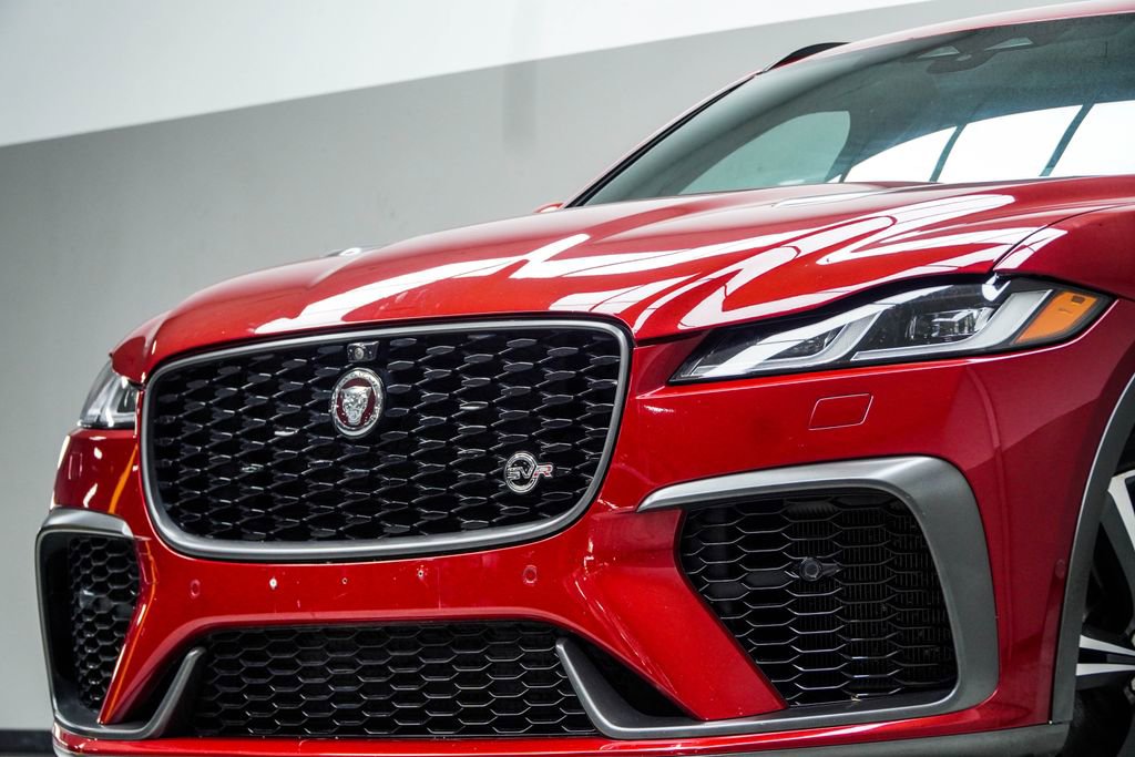 Used 2021 Jaguar F-PACE SVR AWD/4WD image 2