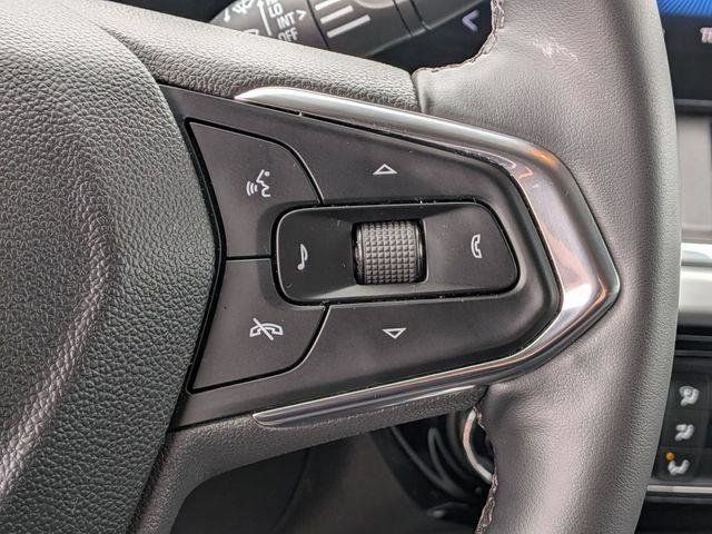 Used 2025 Chevrolet Trax LT w/ LT Convenience Package FWD image 20