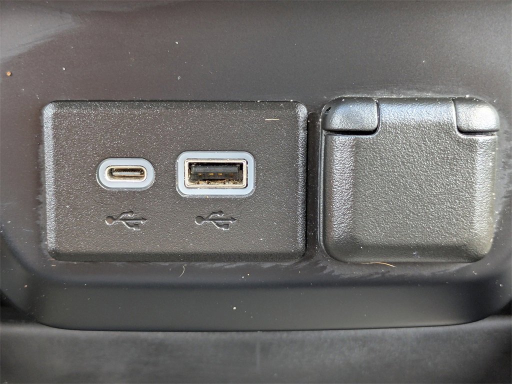 Used 2021 Chevrolet Silverado 1500 LT Trail Boss image 32