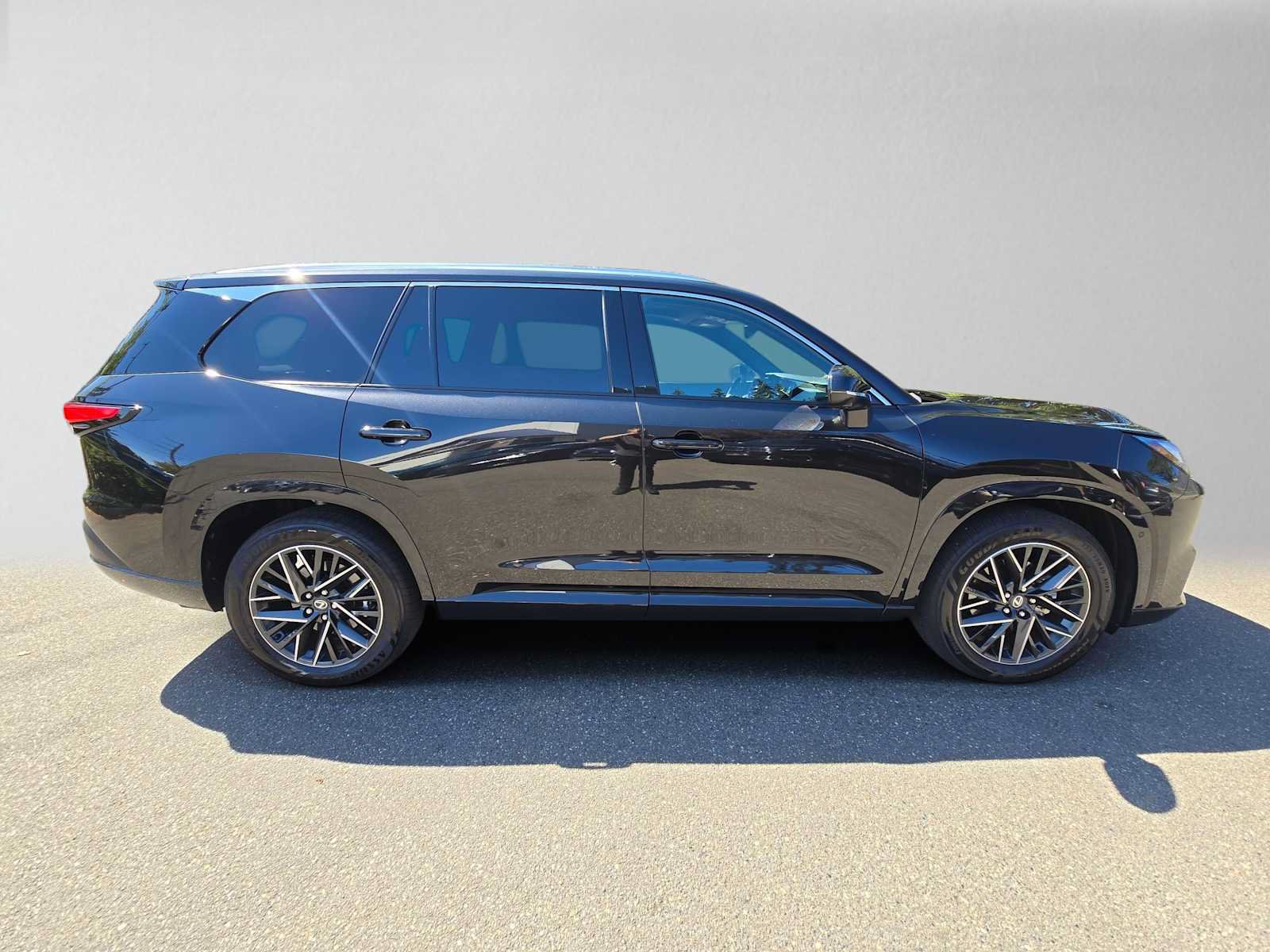 Used 2026 Lexus TX 350 AWD w/ Technology Package image 2