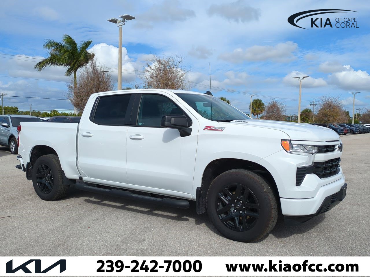 Used 2025 Chevrolet Silverado 1500 RST image 2