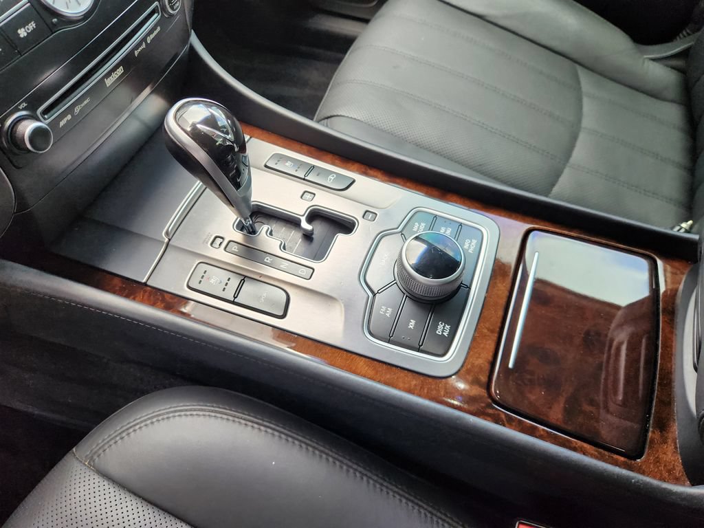Used 2013 Hyundai Equus Signature RWD image 20