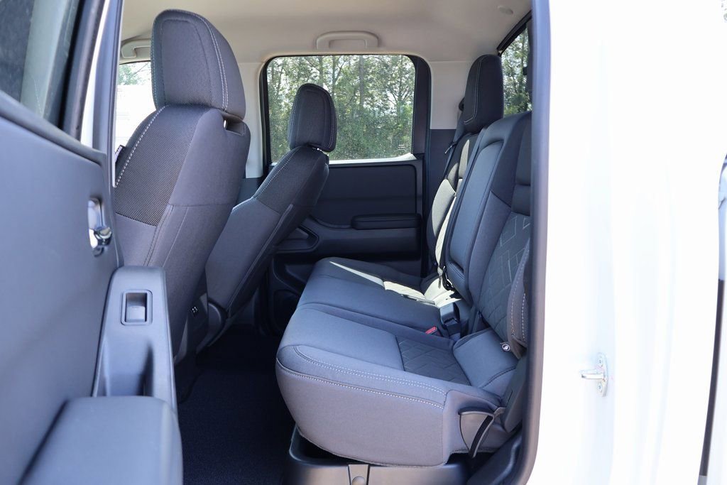 New 2026 Nissan Frontier SV w/ Tow Package image 8