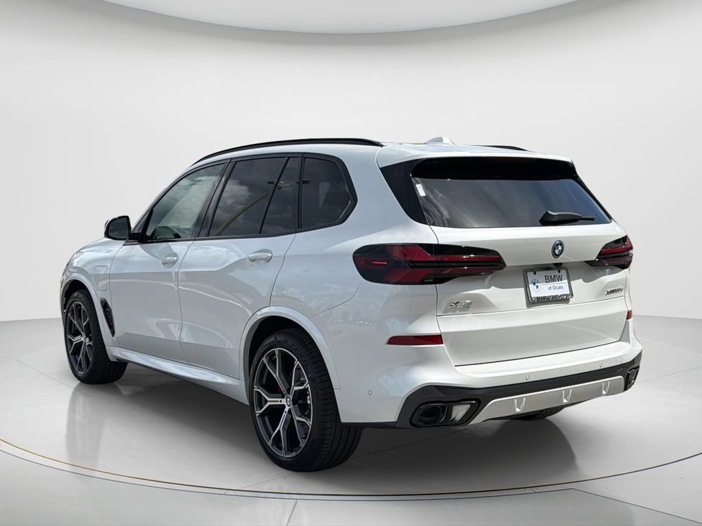 New 2026 BMW X5 xDrive50e w/ M Sport Package AWD/4WD image 7