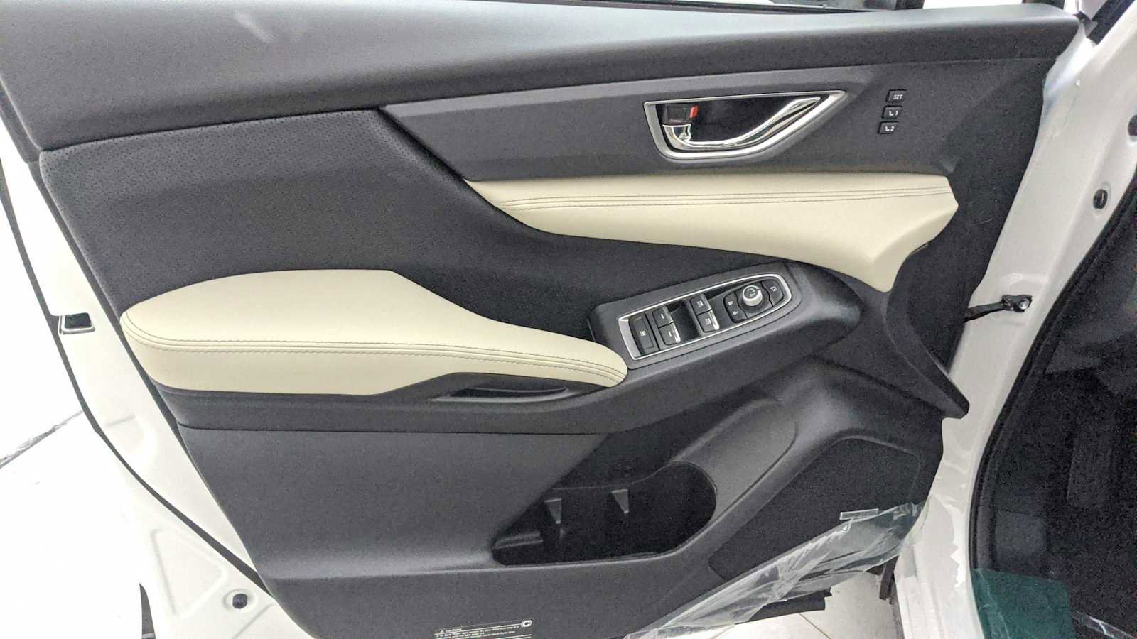 New 2025 Subaru Ascent Limited w/ Popular Package #2 image 14