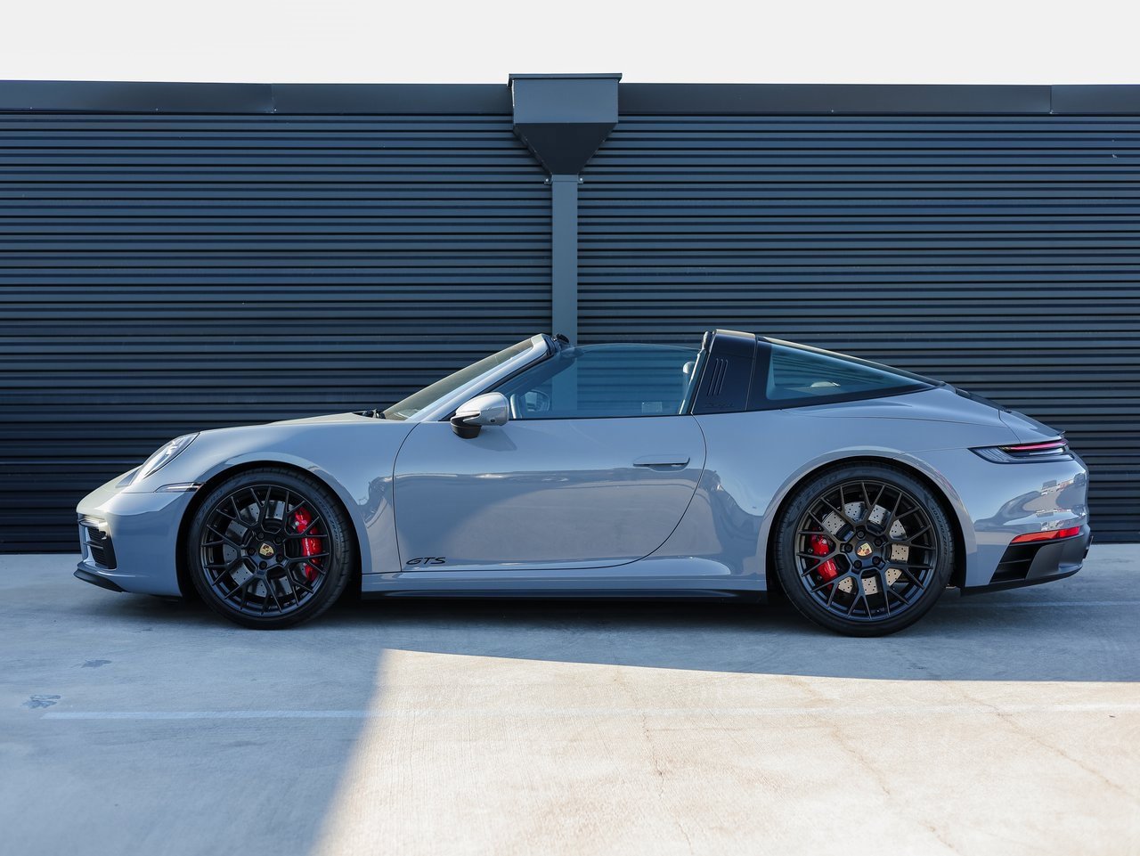 Certified 2024 Porsche 911 Targa 4 GTS image 2