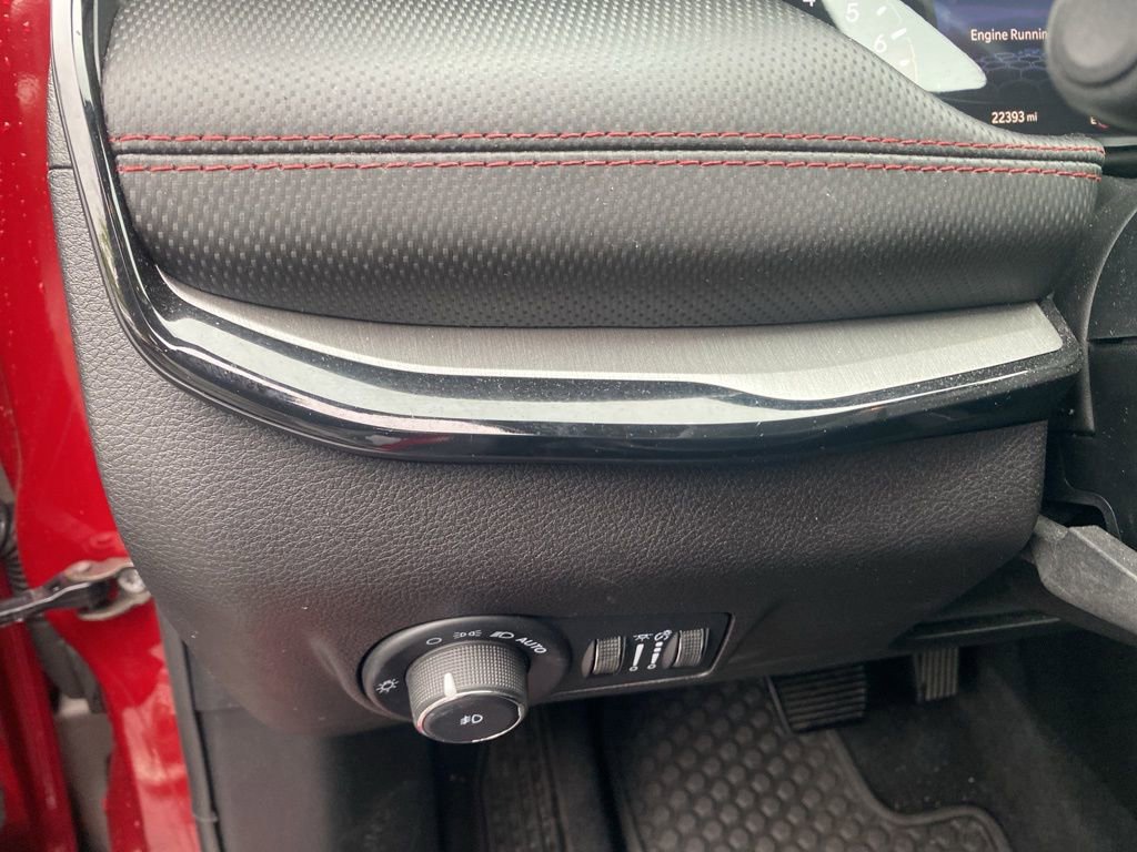 Used 2025 Jeep Compass Trailhawk AWD/4WD image 18