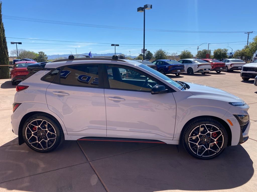 Used 2022 Hyundai Kona N image 9