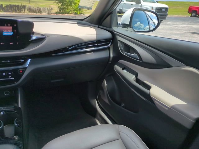 Used 2025 Buick Envista Avenir image 18
