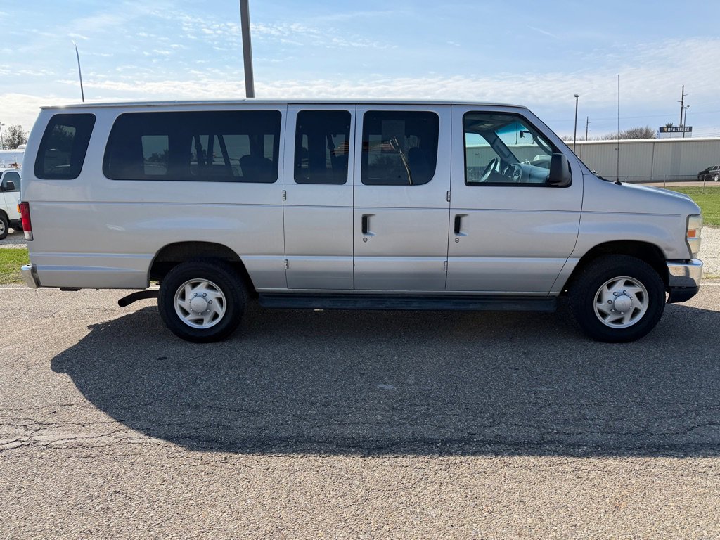 Used 2008 Ford E-350 and Econoline 350 Extended Wagon Super Duty image 20
