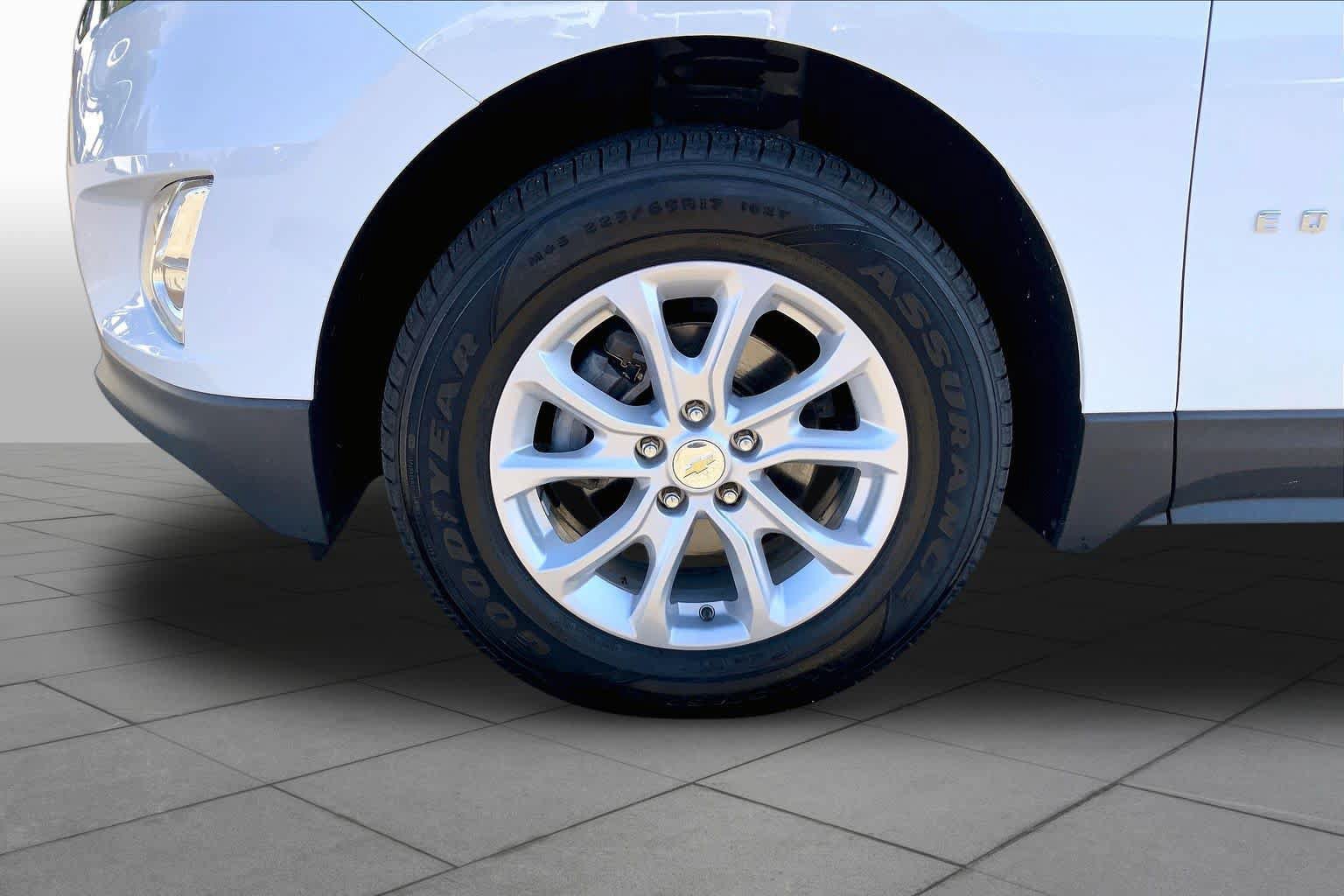 Used 2019 Chevrolet Equinox LT AWD/4WD image 11