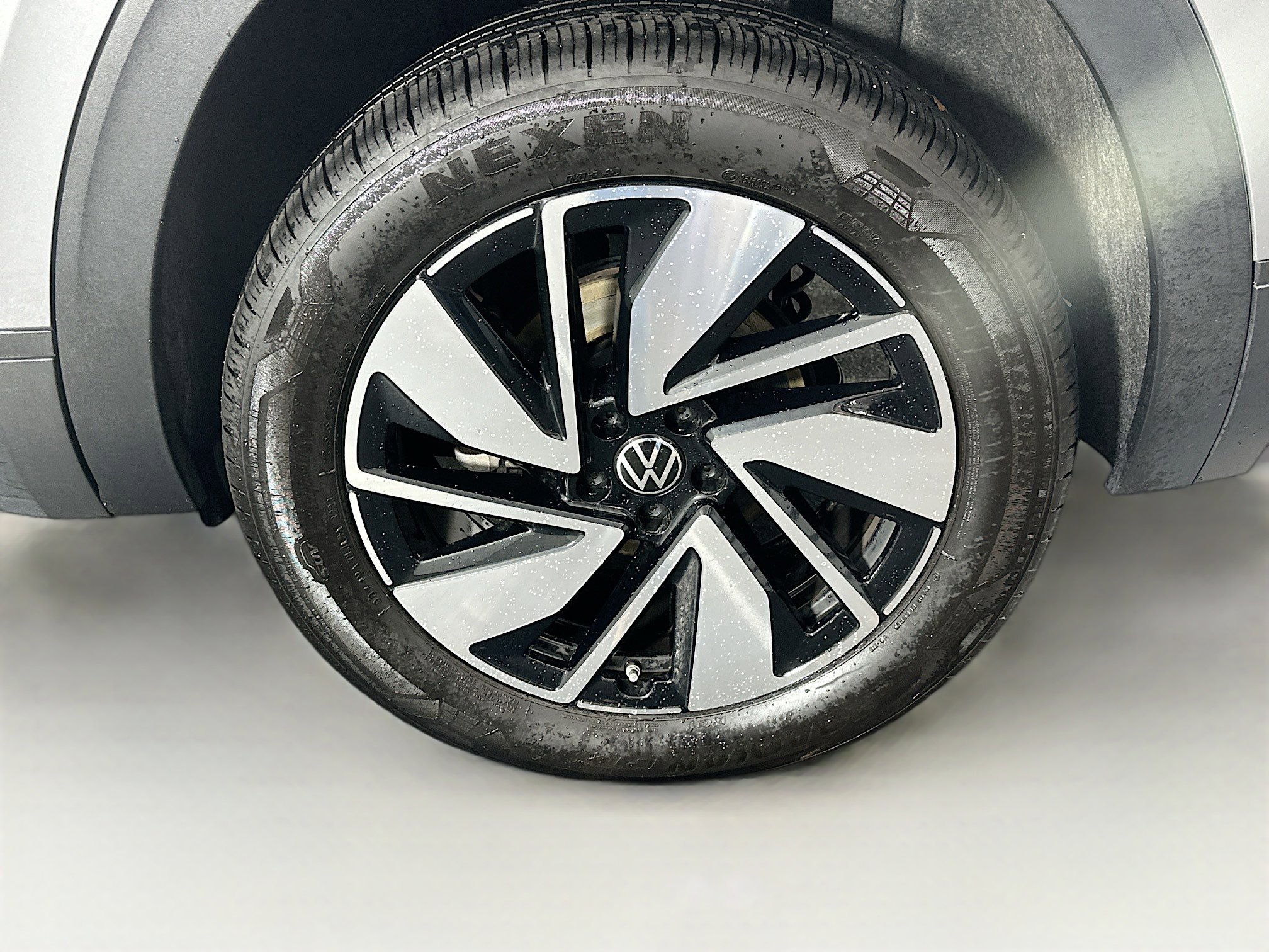 Used 2024 Volkswagen Atlas SE image 11