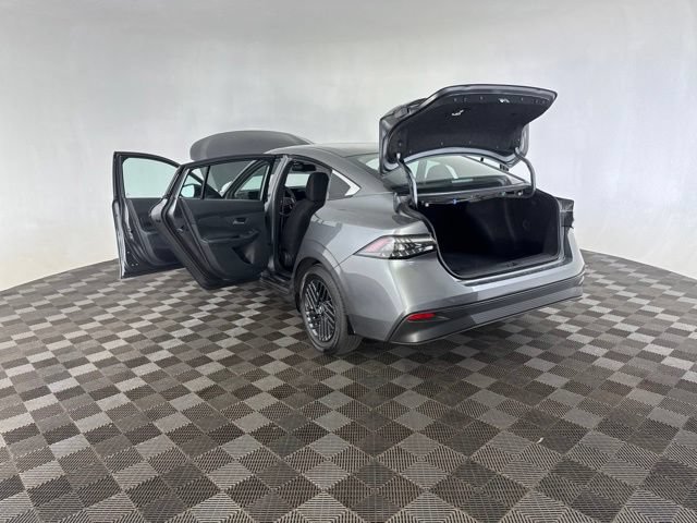 Certified 2026 Nissan Sentra SV w/ SV Convenience Package FWD image 16