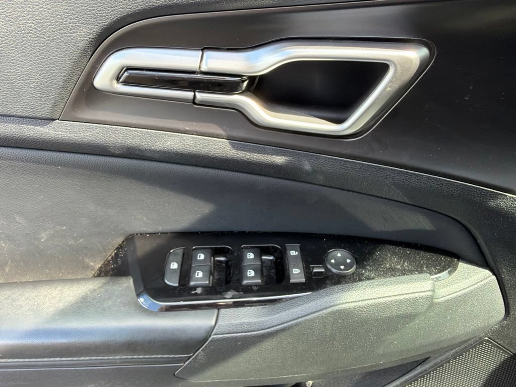 Used 2023 Kia Sportage EX AWD/4WD image 23