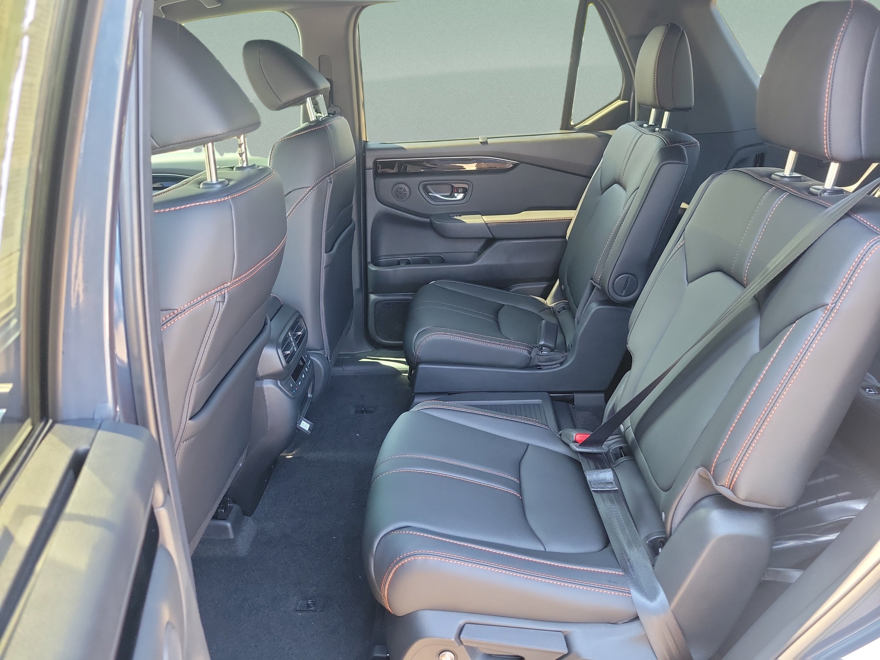 New 2026 Honda Pilot TrailSport image 9