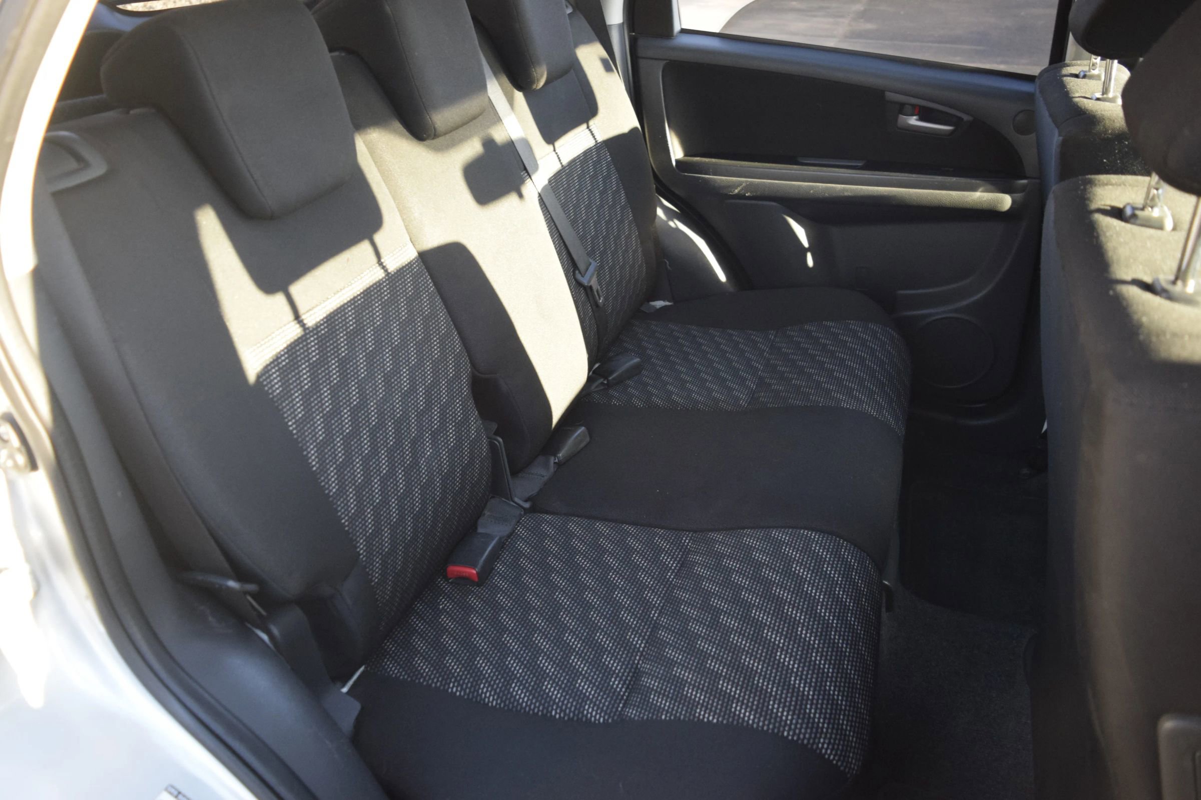 Used 2007 Suzuki SX4 AWD Hatchback image 8