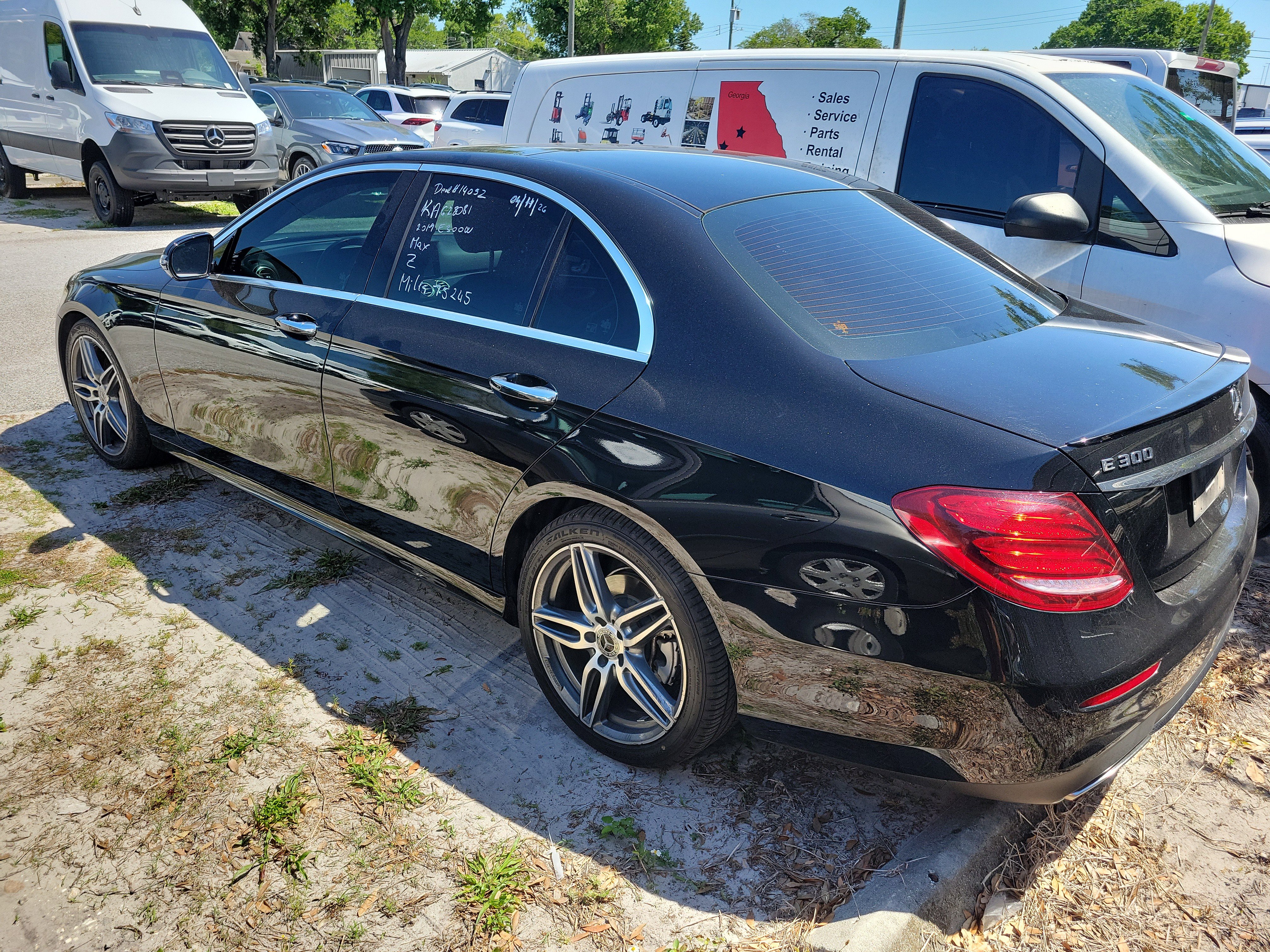 Used 2019 Mercedes-Benz E 300 image 4
