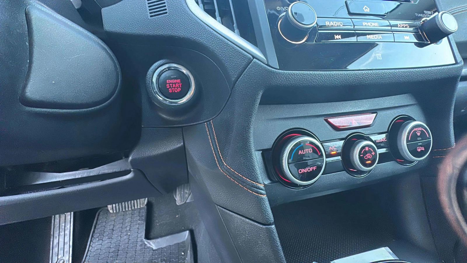 Used 2018 Subaru Crosstrek 2.0i Limited image 20