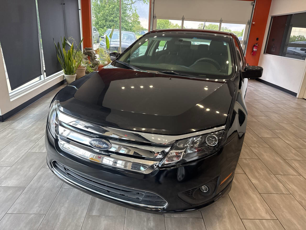 Used 2010 Ford Fusion SE FWD image 4