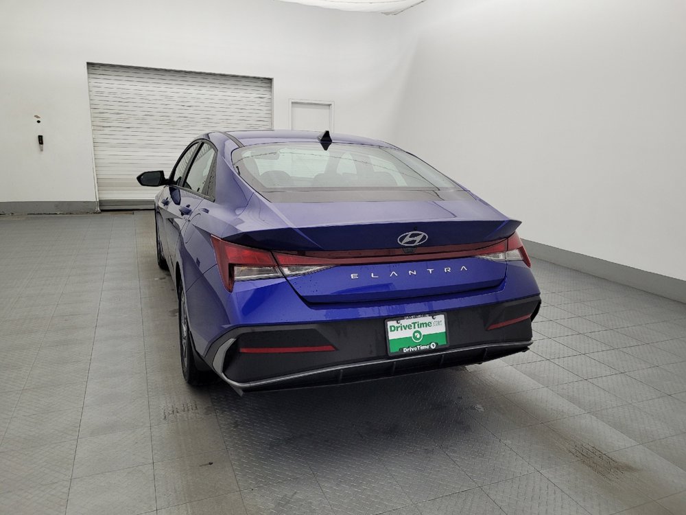 Used 2024 Hyundai Elantra SEL image 6