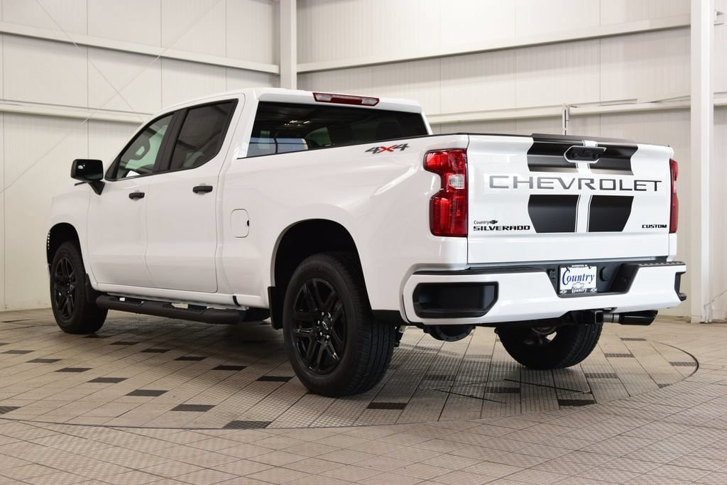 New 2026 Chevrolet Silverado 1500 Custom w/ Rally Edition AWD/4WD image 6