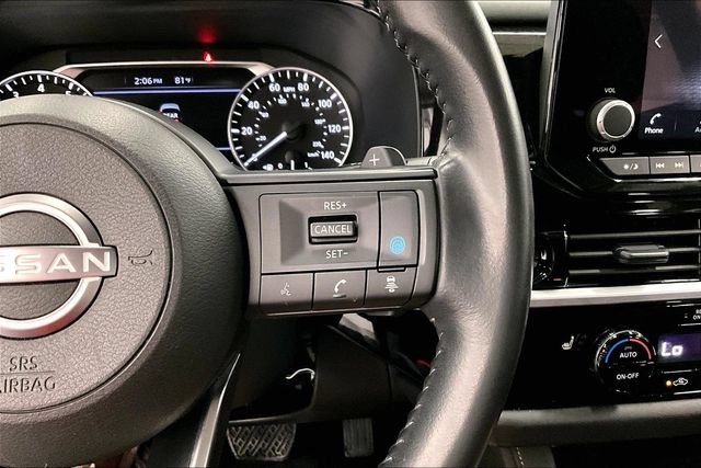 Used 2025 Nissan Pathfinder SV FWD image 26