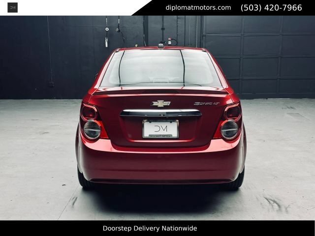 Used 2015 Chevrolet Sonic LT w/ Wheels and Fog Lamp Package FWD image 6