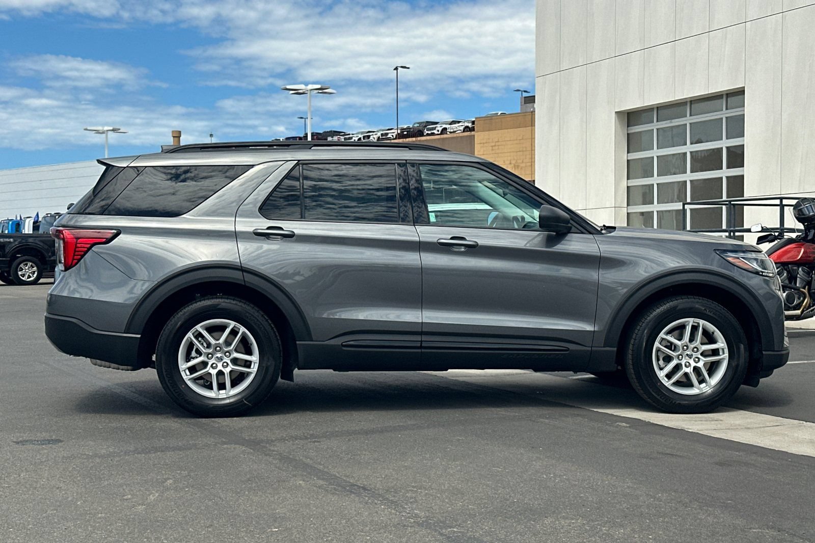 New 2026 Ford Explorer Active w/ Active Comfort Package RWD image 2