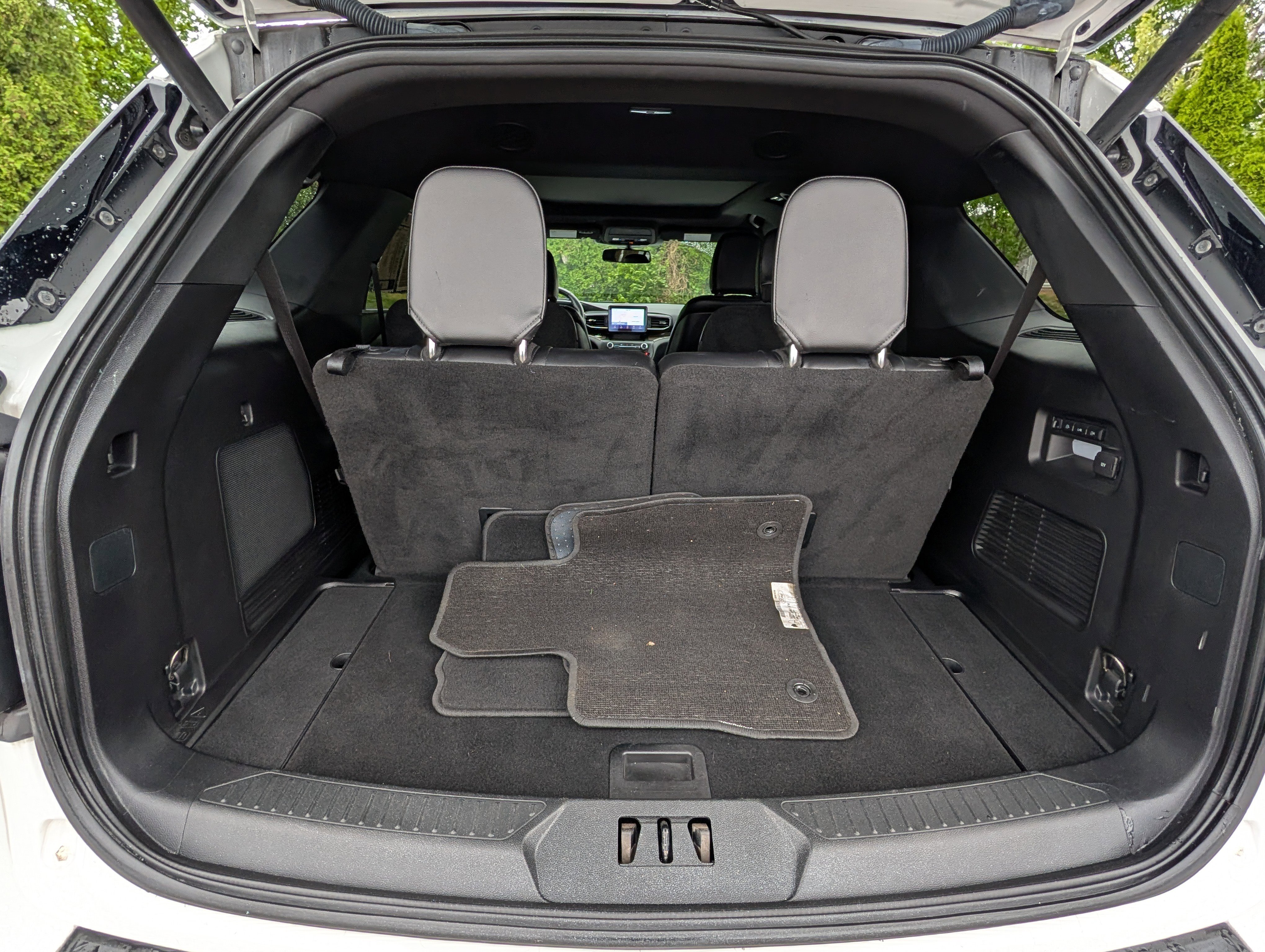 Used 2020 Ford Explorer Limited image 35