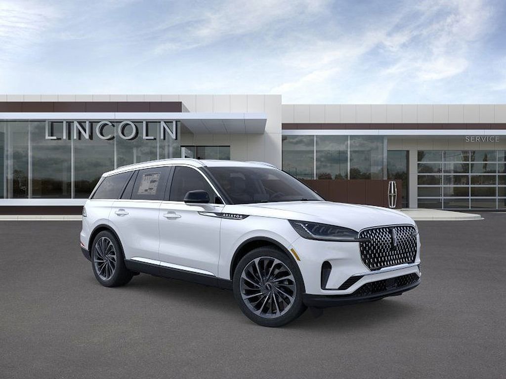 New 2026 Lincoln Aviator Reserve w/ Luxury Package image 7