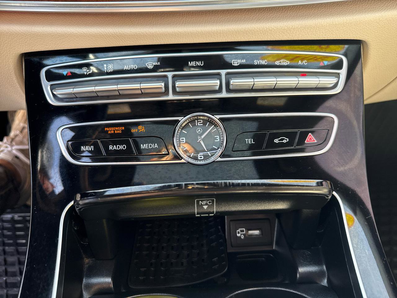 Used 2017 Mercedes-Benz E 300 image 19