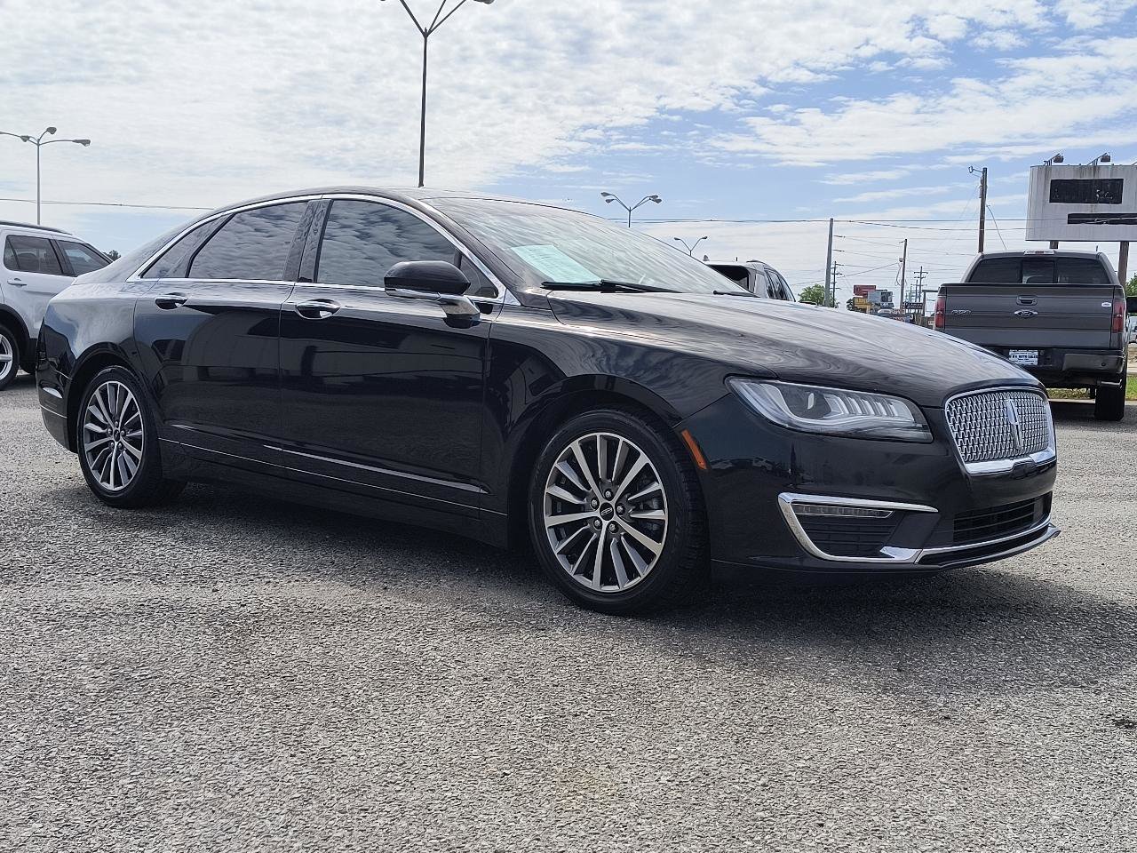 Used 2019 Lincoln MKZ Premiere image 9