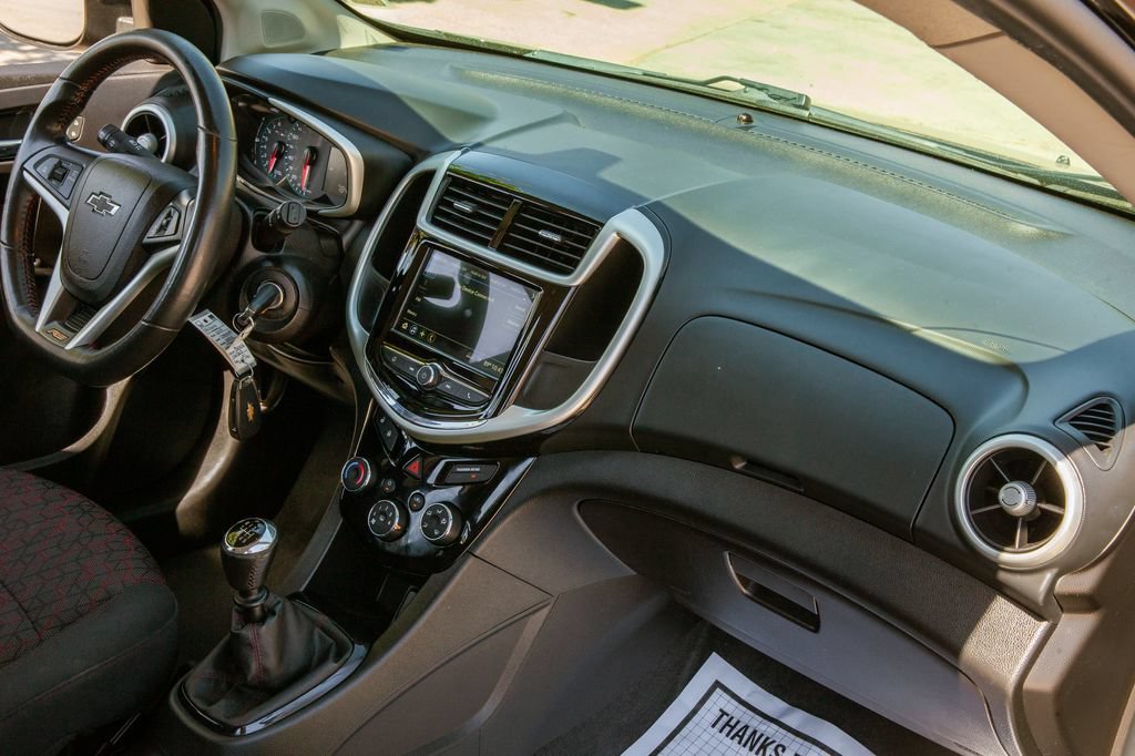 Used 2019 Chevrolet Sonic LT FWD image 11