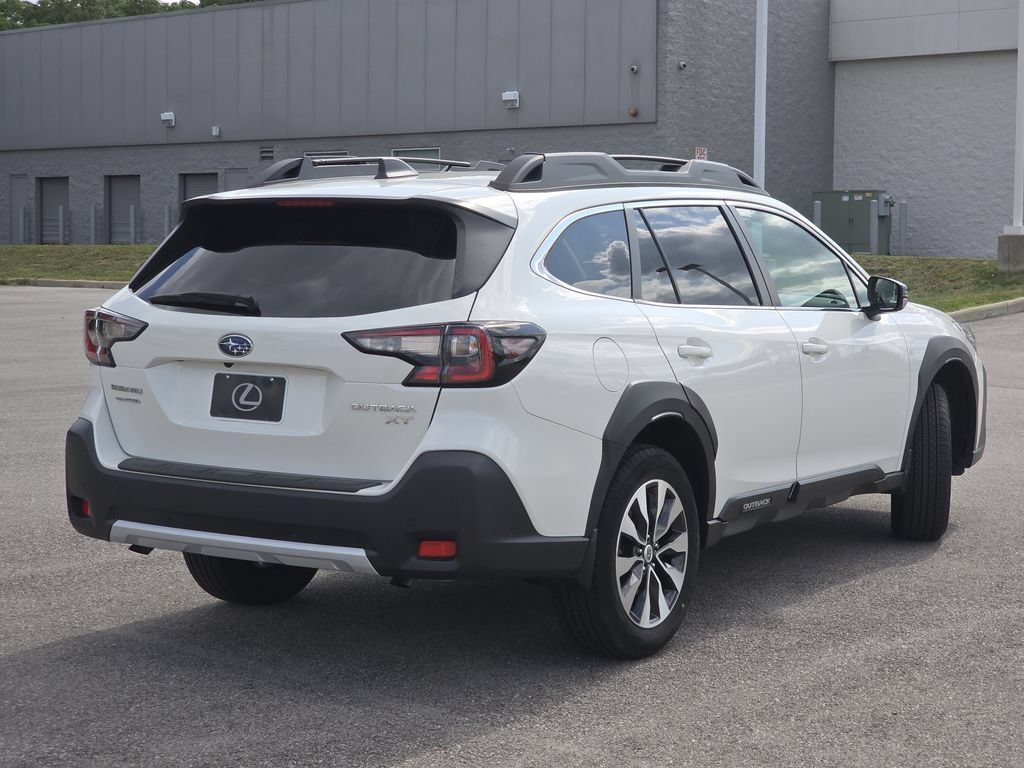 Used 2024 Subaru Outback Limited XT AWD/4WD image 9