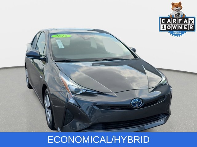 Used 2016 Toyota Prius Four w/ Advanced Technology Package FWD image 3