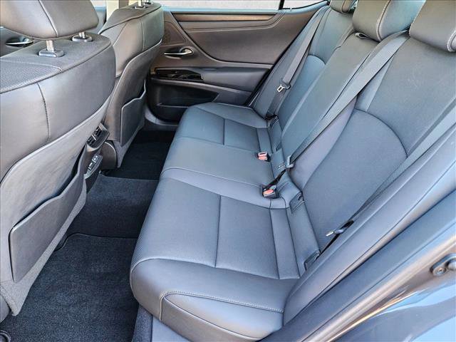 Used 2022 Lexus ES 350 w/ Premium Package image 16